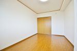 (寝室) (寝室)